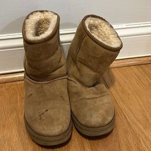 Ugg Classic Short II